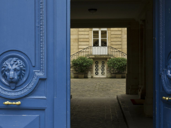 Hôtels particuliers de Luxe - Propriétés Clovis - Agence immobilière de luxe