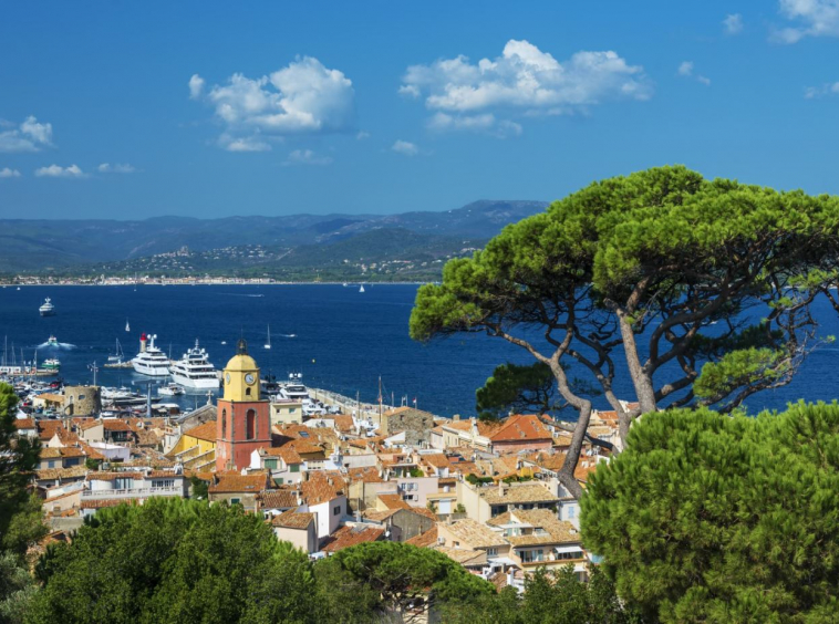 Immobilier de luxe Saint-Tropez – Immobilier de prestige Saint-Tropez – Immobilier Saint-Tropez – Propriétés de Charme Découvrez le marché de l'immobilier de luxe à Saint-Tropez : tendances, quartiers prisés, types de biens, prix et conseils pour investir.