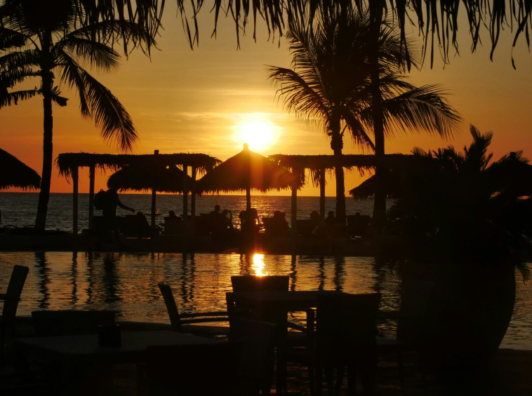 Marché haut de gamme à Madagascar : villas, propriétés, îles privées. Tendances, conseils, lieux clés pour acheteurs et vendeurs exigeants.