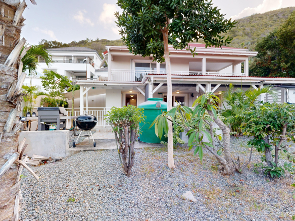 Villa de prestige à Flamands, Saint-Barthélemy, avec vue mer, terrasses et prestations haut de gamme dans l’un des quartiers les plus recherchés de l’île.