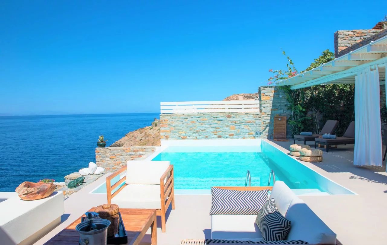 265983647190486352c4bd8e3ae382ec_fa0826b88b_1281-original